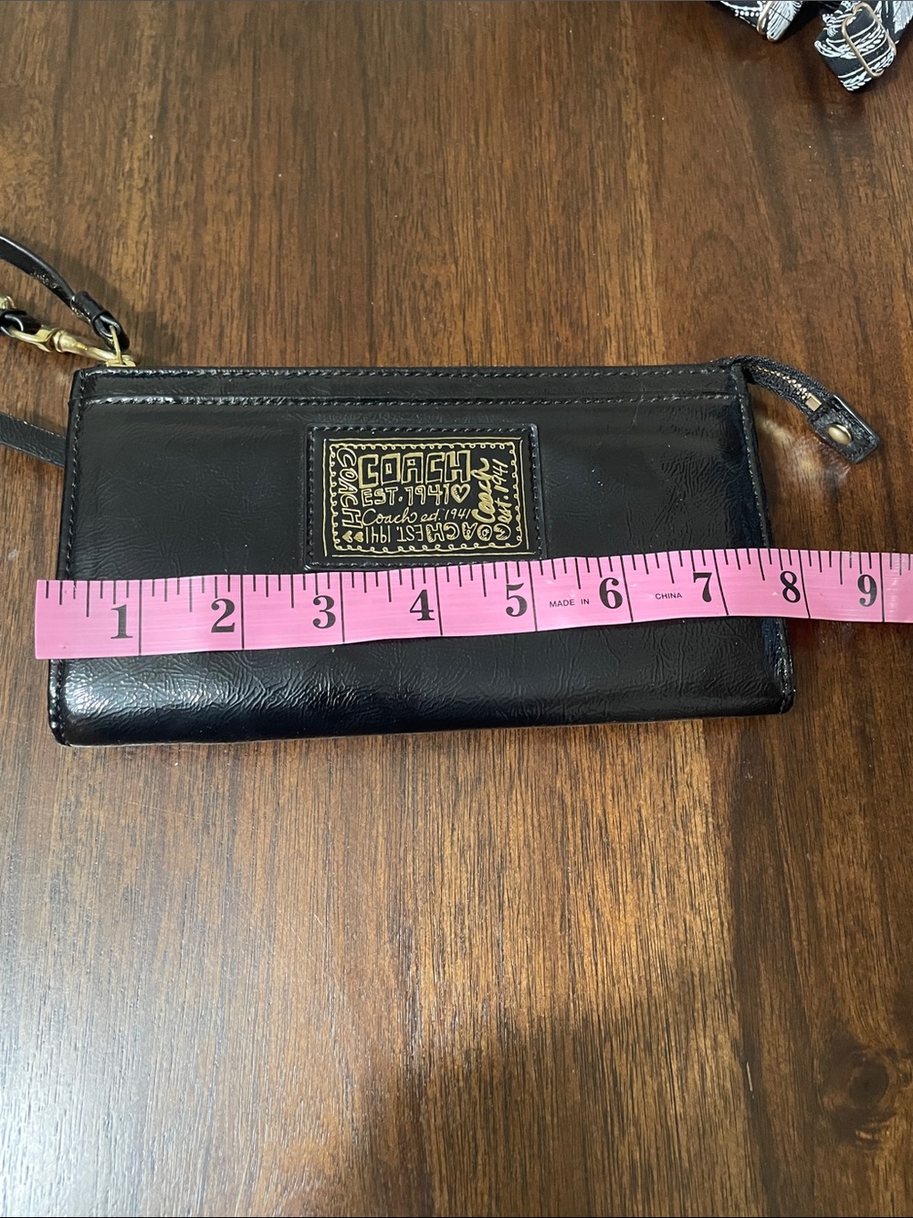 Coach Poppy Black Patent Leather Wristlet Wallet with Gold Plaque - Picture 10 of 11